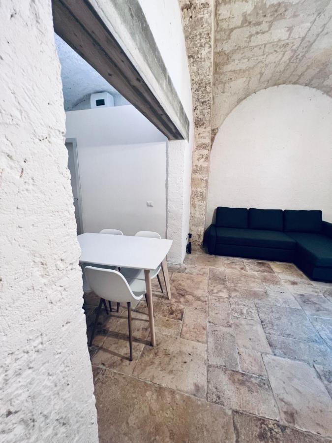 Apartamento Dante'S Patio Bari Exterior foto